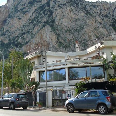 Villa Residenza Don Camillo Mondello Exterior foto